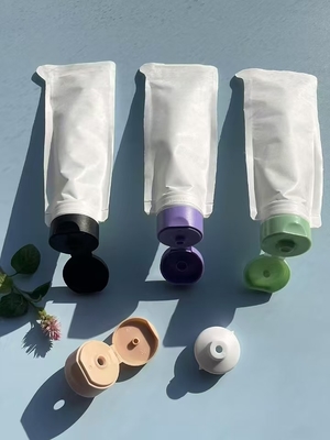 गुणवत्ता  Revolutionize Cosmetic Packaging With Spout Pouch Tubes Affordable Customizable And Versatile कारखाना