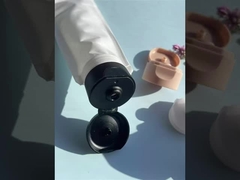 स्पूट पॉच ट्यूबों के साथ अपने कॉस्मेटिक पैकेजिंग में क्रांति लाएं