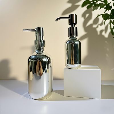 बालों की देखभाल, त्वचा की देखभाल सीरम, शैम्पू, बॉडी वॉश, फेस क्रीम के लिए 100 मिली क्षमता और बम आकार वाली लक्जरी PET बोतल