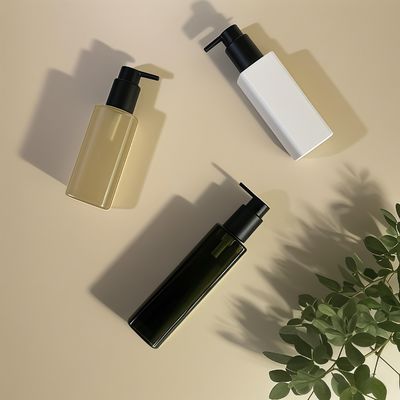 कस्टम रंगों में कॉस्मेटिक पर्सनल केयर पैकेजिंग के लिए प्रेस पंप सीलिंग के साथ PET प्लास्टिक स्क्वायर बोतल