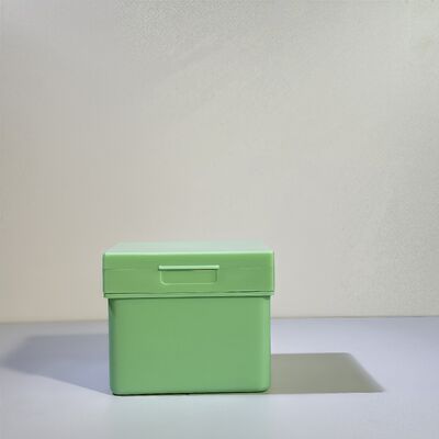 200 शीट स्किनकेयर कॉटन लाइनर फूड ग्रेड प्लास्टिक जार OEM/बल्क कॉस्मेटिक ब्रांड्स के लिए